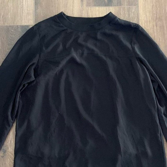 Black Zara Chiffon Top with Bell Sleeves - Picture 2 of 8